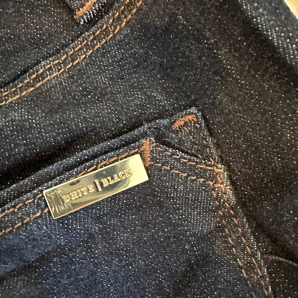 White House Black Market Size 6 The Mid Rise Skinny Flare Jeans in Dark Wash - Picture 6 of 10